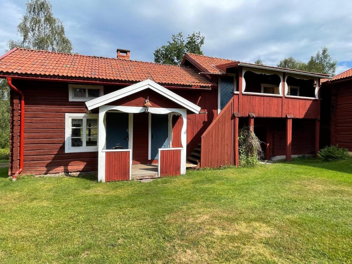 Dalastuga Med Tillgang Till Badplats Leksand Exteriér fotografie